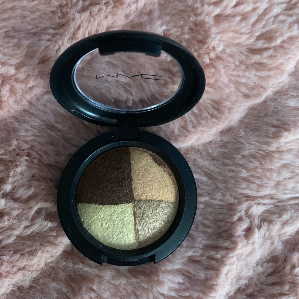 MAC Golden Hours Mineralize Eye Shadow